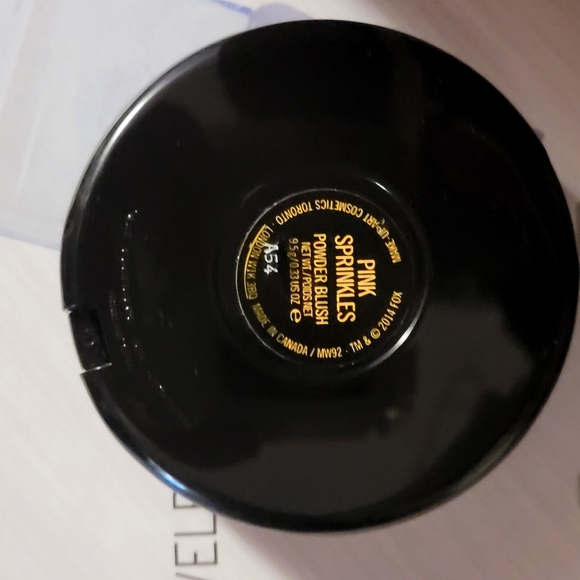 🤾 2X HOST PICK!🤾 3-PIECE SET💄MAC Special Edition | The Simpsons Marge Makeup - Picture 7 of 8